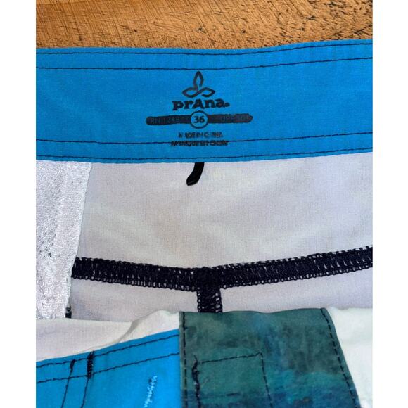 Mens Prana High Seas UPF 50+ Abstract Art Blue Tie Board Shorts Swim Size‎ 36 - Picture 6 of 10